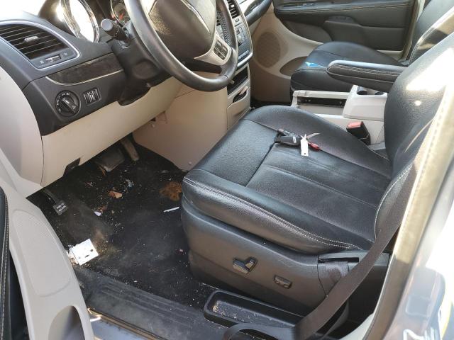 Photo 7 from auction – 2016 CHRYSLER TOWN & COU with VIN 2C4RC1BG6GR215901