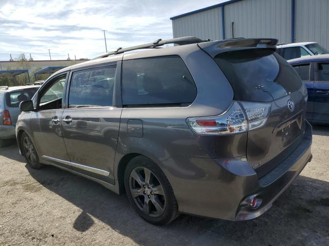 Photo 2 from auction – 2017 TOYOTA SIENNA SE with VIN 5TDXZ3DC0HS767978