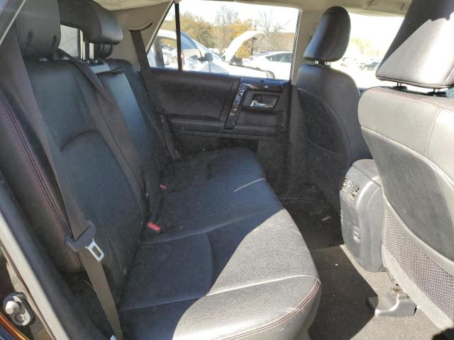 Photo 11 from auction – 2019 TOYOTA 4RUNNER SR with VIN JTEBU5JR8K5653278