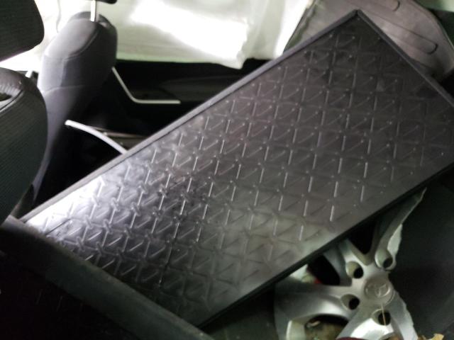 Photo 13 from auction – 2021 TOYOTA RAV4 LE with VIN 2T3F1RFV6MC219823