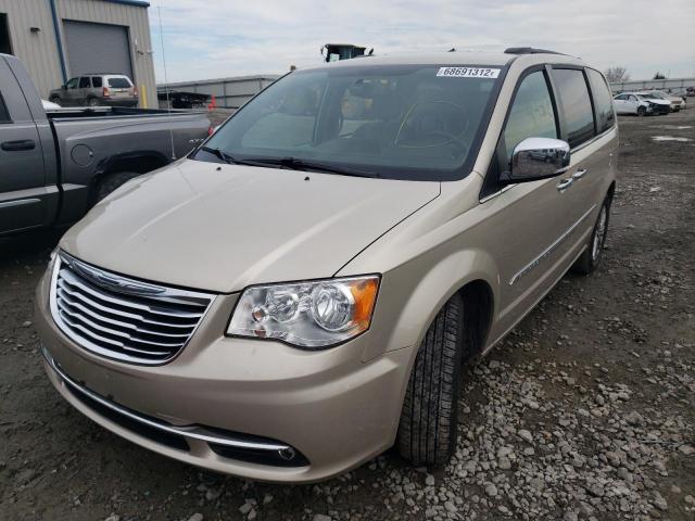 CHRYSLER TOWN & COU 2013 with VIN 2C4RC1CG1DR536173 - Photo from auction