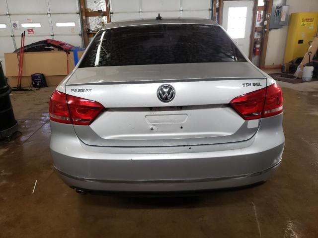 Photo 6 from auction – 2015 VOLKSWAGEN PASSAT SEL with VIN 1VWCV7A32FC016303