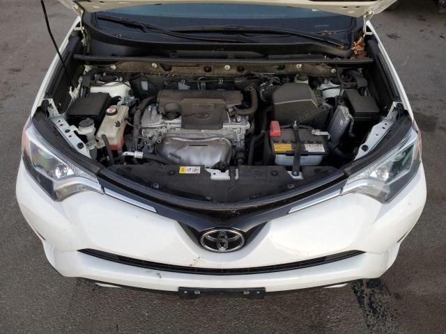 Photo 12 from auction – 2017 TOYOTA RAV4 XLE with VIN JTMRFREV1HJ708262