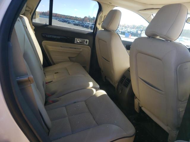 Photo 11 from auction – 2008 LINCOLN MKX with VIN 2LMDU68C78BJ05216
