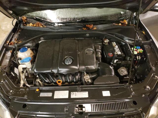 Photo 11 from auction – 2013 VOLKSWAGEN PASSAT S with VIN 1VWAP7A31DC025704