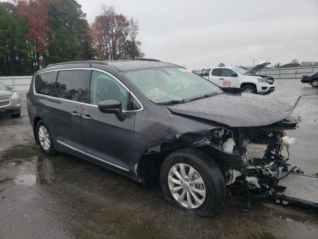 Photo 4 from auction – 2017 CHRYSLER PACIFICA T with VIN 2C4RC1BGXHR540701