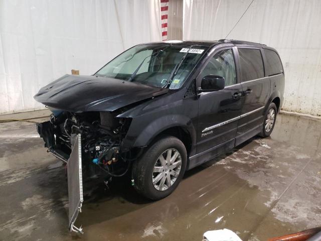 Photo 1 from auction – 2015 CHRYSLER TOWN & COU with VIN 2C4RC1BG7FR565858
