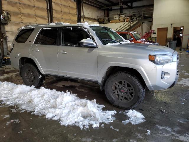 Photo 4 from auction – 2015 TOYOTA 4RUNNER SR with VIN JTEBU5JR4F5244782