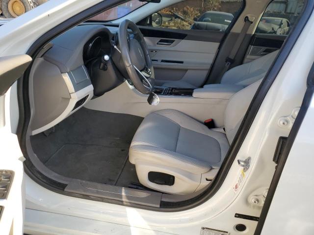 Photo 7 from auction – 2017 JAGUAR XF with VIN SAJBR4BN9HCY32172