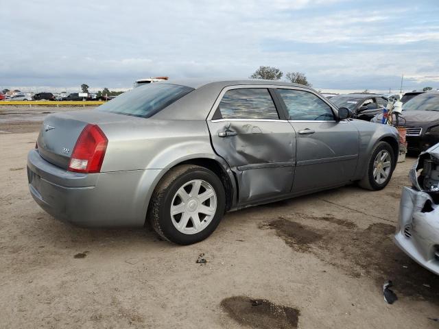Photo 3 from auction – 2006 CHRYSLER 300 with VIN 2C3KA43RX6H172357