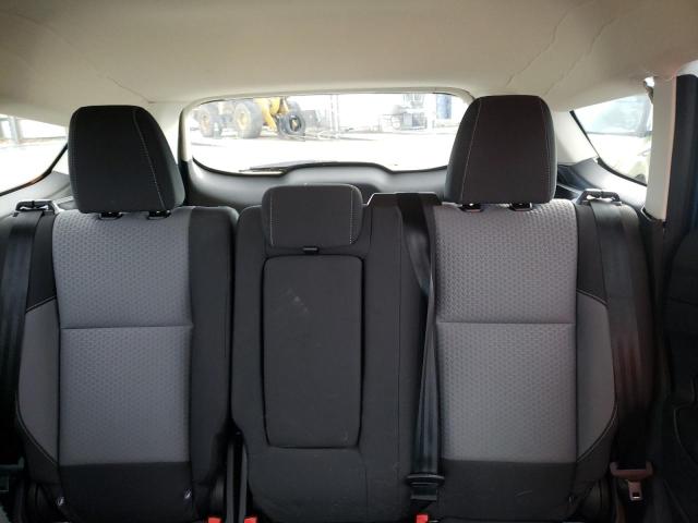 Photo 10 from auction – 2017 FORD ESCAPE SE with VIN 1FMCU9GDXHUD28721