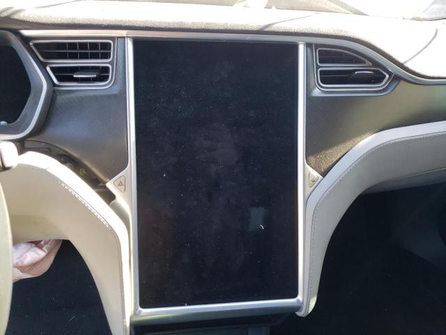 Photo 9 from auction – 2014 TESLA MODEL S with VIN 5YJSA1H23EFP63818