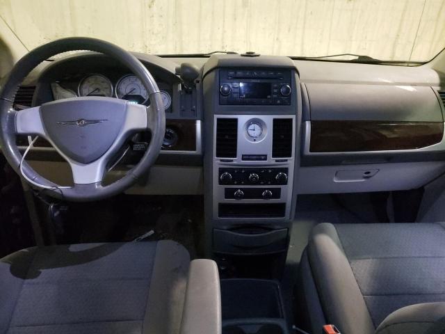 Photo 8 from auction – 2010 CHRYSLER TOWN & COU with VIN 2A4RR5D10AR152052