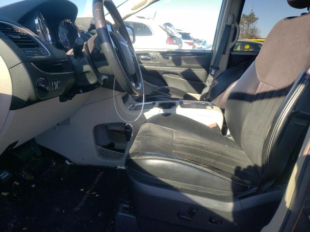 Photo 7 from auction – 2016 CHRYSLER TOWN & COU with VIN 2C4RC1JG7GR233292