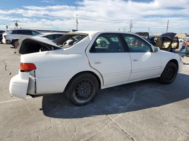 Foto 3 de la subasta – 2000 TOYOTA CAMRY CE con VIN JT2BF22K6Y0244760
