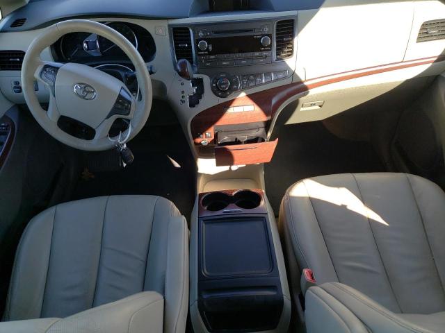 Photo 8 from auction – 2014 TOYOTA SIENNA XLE with VIN 5TDYK3DC9ES447613
