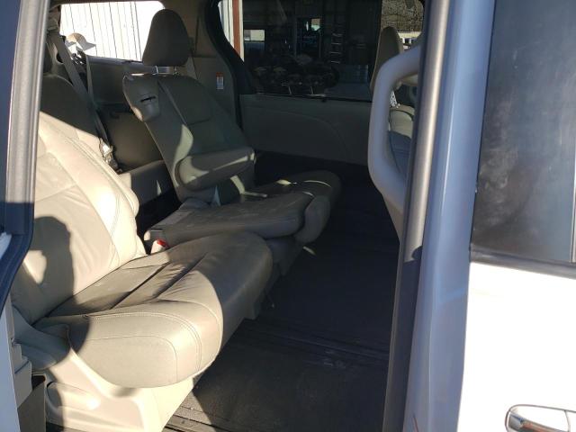 Photo 11 from auction – 2018 TOYOTA SIENNA XLE with VIN 5TDYZ3DC9JS953187