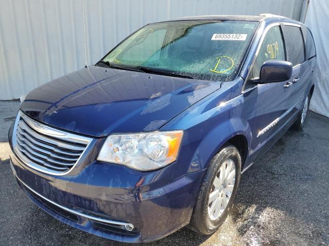 CHRYSLER TOWN & COU 2015 with VIN 2C4RC1BG1FR589993 - Photo from auction
