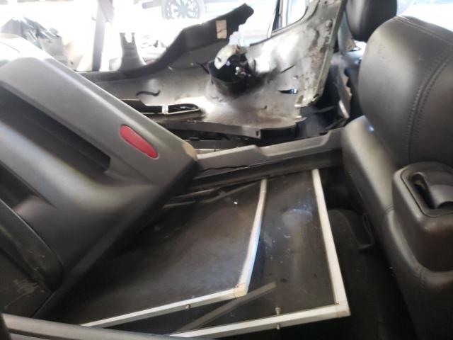 Photo 11 from auction – 2005 GMC ENVOY with VIN 1GKDT13S252306984