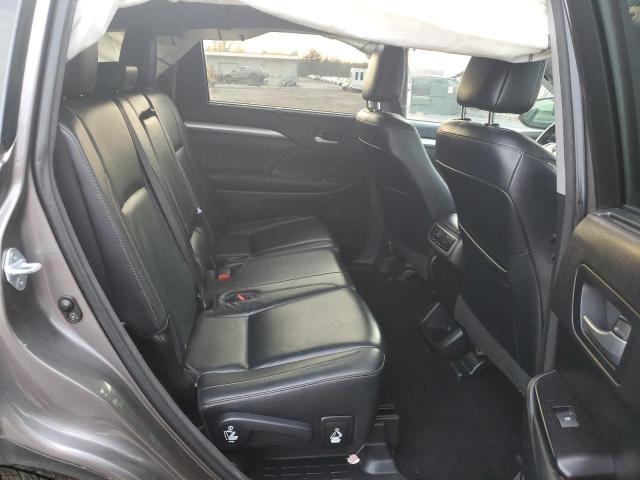 Photo 11 from auction – 2016 TOYOTA HIGHLANDER with VIN 5TDJKRFH6GS294866