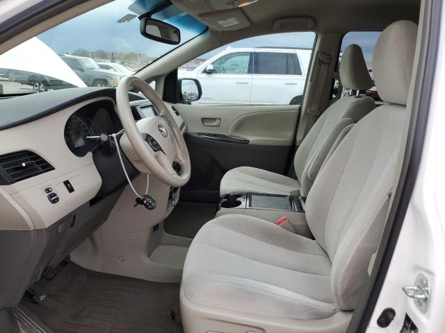 Photo 7 from auction – 2012 TOYOTA SIENNA LE with VIN 5TDKK3DC6CS188128