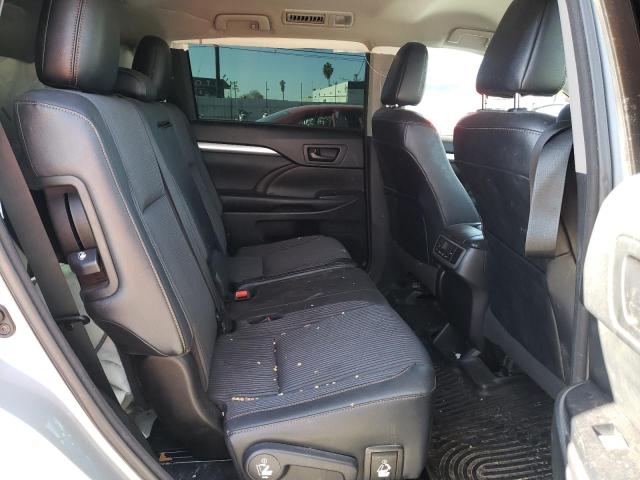 Photo 11 from auction – 2017 TOYOTA HIGHLANDER with VIN 5TDZZRFH6HS190183
