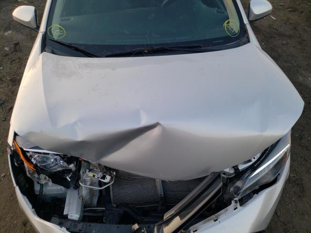 Photo 11 from auction – 2017 TOYOTA COROLLA L with VIN 2T1BURHE4HC954298