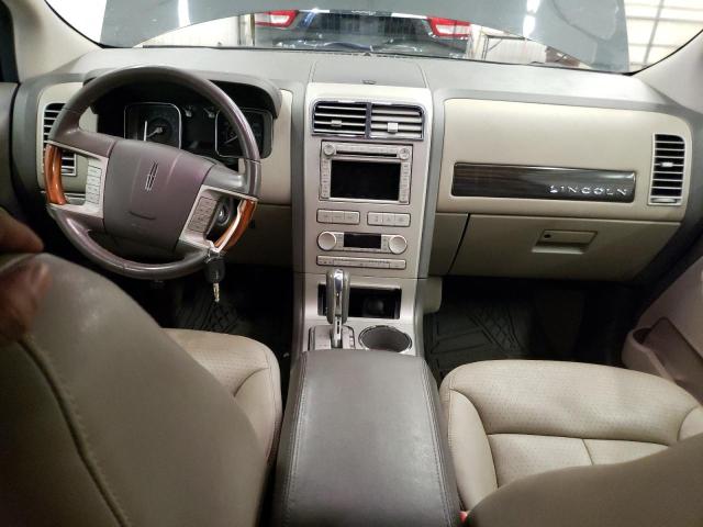 Photo 8 from auction – 2007 LINCOLN MKX with VIN 2LMDU88C17BJ31644