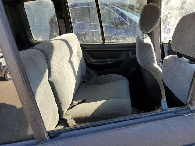 Photo 11 from auction – 1998 CHEVROLET TRACKER with VIN 2CNBJ1369W6912861