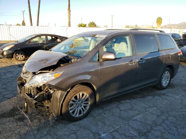 Photo 1 from auction – 2013 TOYOTA SIENNA XLE with VIN 5TDYK3DCXDS353979