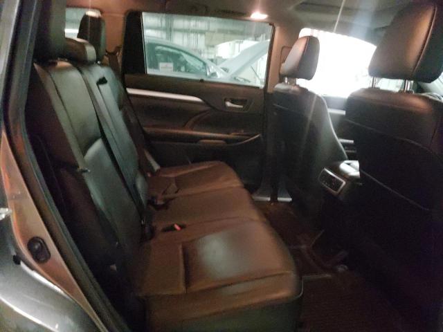 Photo 11 from auction – 2017 TOYOTA HIGHLANDER with VIN 5TDJGRFH0HS035244