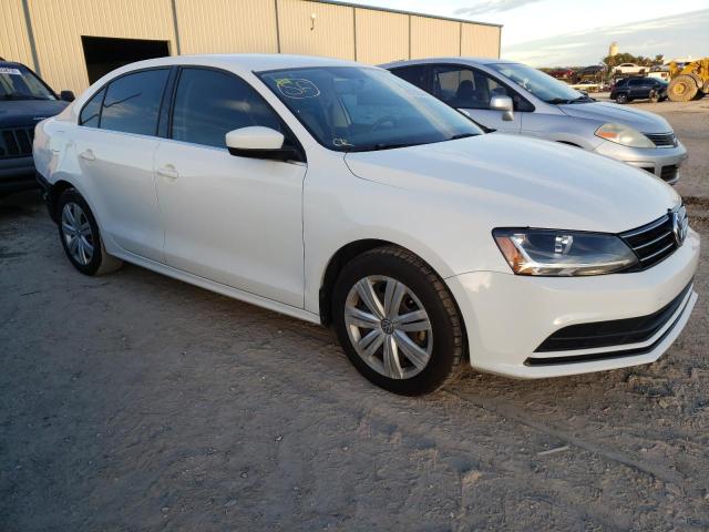 Photo 4 from auction – 2017 VOLKSWAGEN JETTA S with VIN 3VW2B7AJ5HM375956
