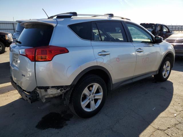 Photo 3 from auction – 2014 TOYOTA RAV4 XLE with VIN JTMWFREV9EJ013039
