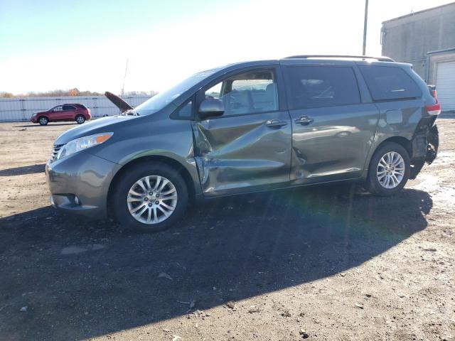 TOYOTA SIENNA XLE 2014 with VIN 5TDYK3DC9ES447613 - Photo from auction