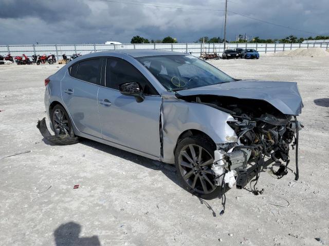 Photo 4 from auction – 2018 MAZDA 3 TOURING with VIN 3MZBN1V32JM181696