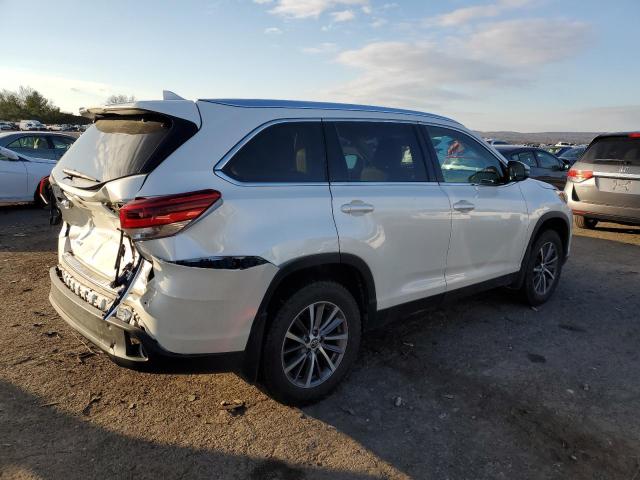 Photo 3 from auction – 2019 TOYOTA HIGHLANDER with VIN 5TDJZRFH1KS565479