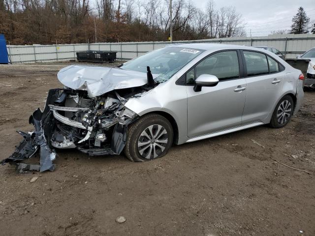 TOYOTA COROLLA LE 2022 with VIN JTDEAMDE4NJ049221 - Photo from auction
