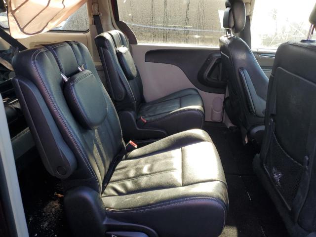 Photo 6 from auction – 2015 CHRYSLER TOWN & COU with VIN 2C4RC1BG2FR538308