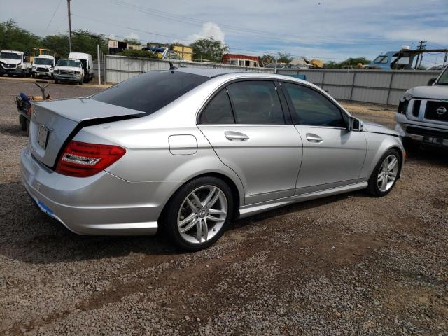 Photo 3 from auction – 2013 MERCEDES-BENZ C 250 with VIN WDDGF4HB0DA804329