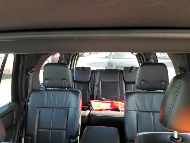 Photo 10 from auction – 2012 LINCOLN NAVIGATOR with VIN 5LMJJ2J53CEL08030