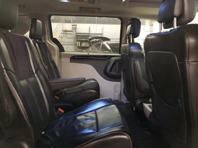 Photo 11 from auction – 2013 CHRYSLER TOWN & COU with VIN 2C4RC1GG4DR588911