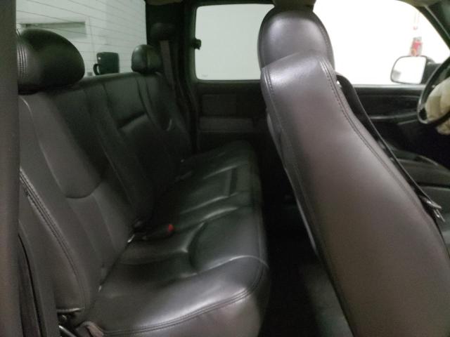 Photo 10 from auction – 2005 GMC SIERRA K25 with VIN 1GTHK29U05E219775