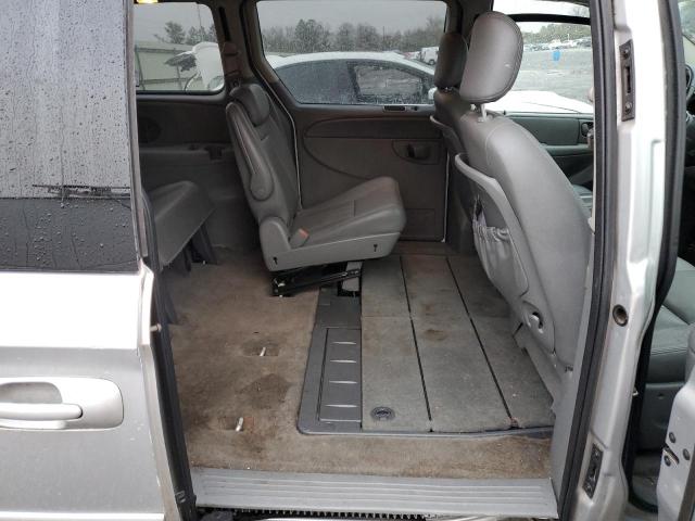 Photo 11 from auction – 2006 CHRYSLER TOWN & COU with VIN 2A4GP54L16R845119