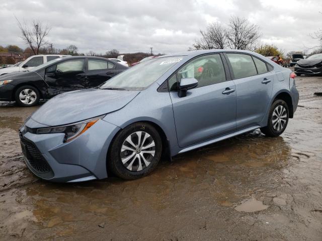 TOYOTA COROLLA LE 2022 with VIN JTDEAMDE5NJ041368 - Photo from auction