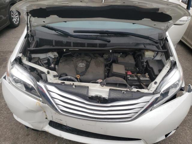 Photo 12 from auction – 2017 TOYOTA SIENNA XLE with VIN 5TDYZ3DC6HS852036