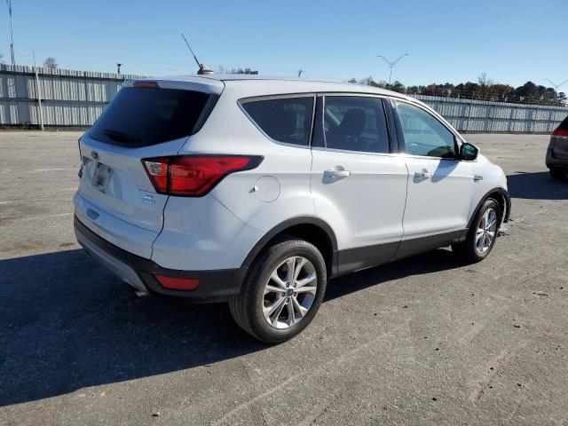 Photo 3 from auction – 2019 FORD ESCAPE SE with VIN 1FMCU0GD8KUA81055