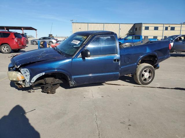 GMC SONOMA 2001 with VIN 1GTCS14W018178327 - Photo from auction
