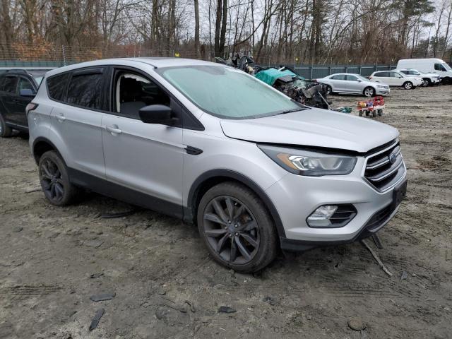 Photo 4 from auction – 2017 FORD ESCAPE SE with VIN 1FMCU9GDXHUE82040