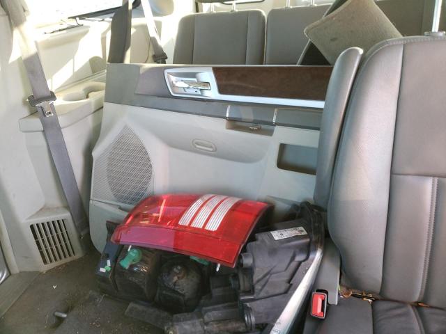 Photo 13 from auction – 2010 CHRYSLER TOWN & COU with VIN 2A4RR5D14AR133696
