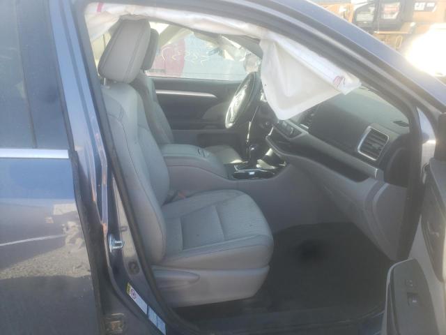 Photo 5 from auction – 2016 TOYOTA HIGHLANDER with VIN 5TDBKRFH2GS337944